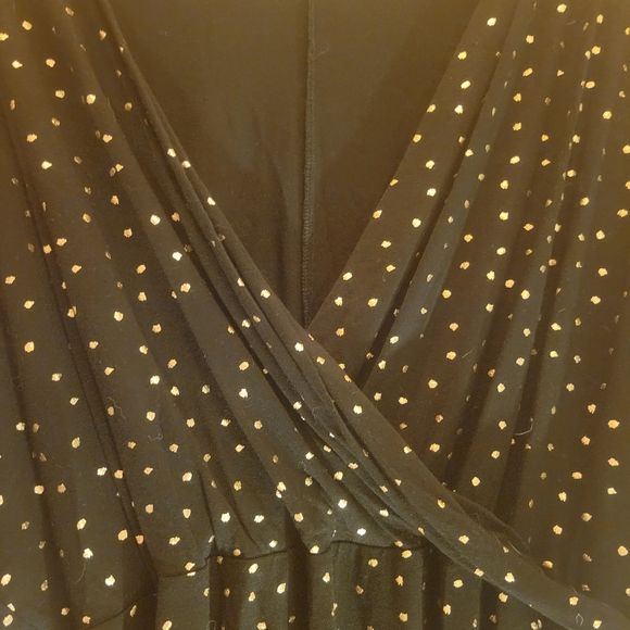 Lane Bryant faux wrap top. Size 22/24 - Picture 3 of 5